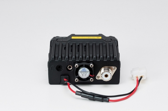Radio mobile KT-7900C 25W à saut de fréquence, émetteur-récepteur radio bidirectionnelle bi-bande UV avec mise en réseau automatique